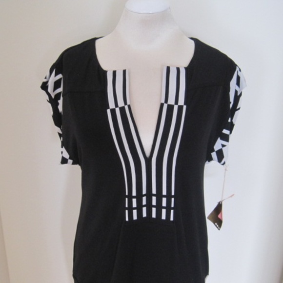 ALI-RO Tunic Dress - Picture 2 of 7